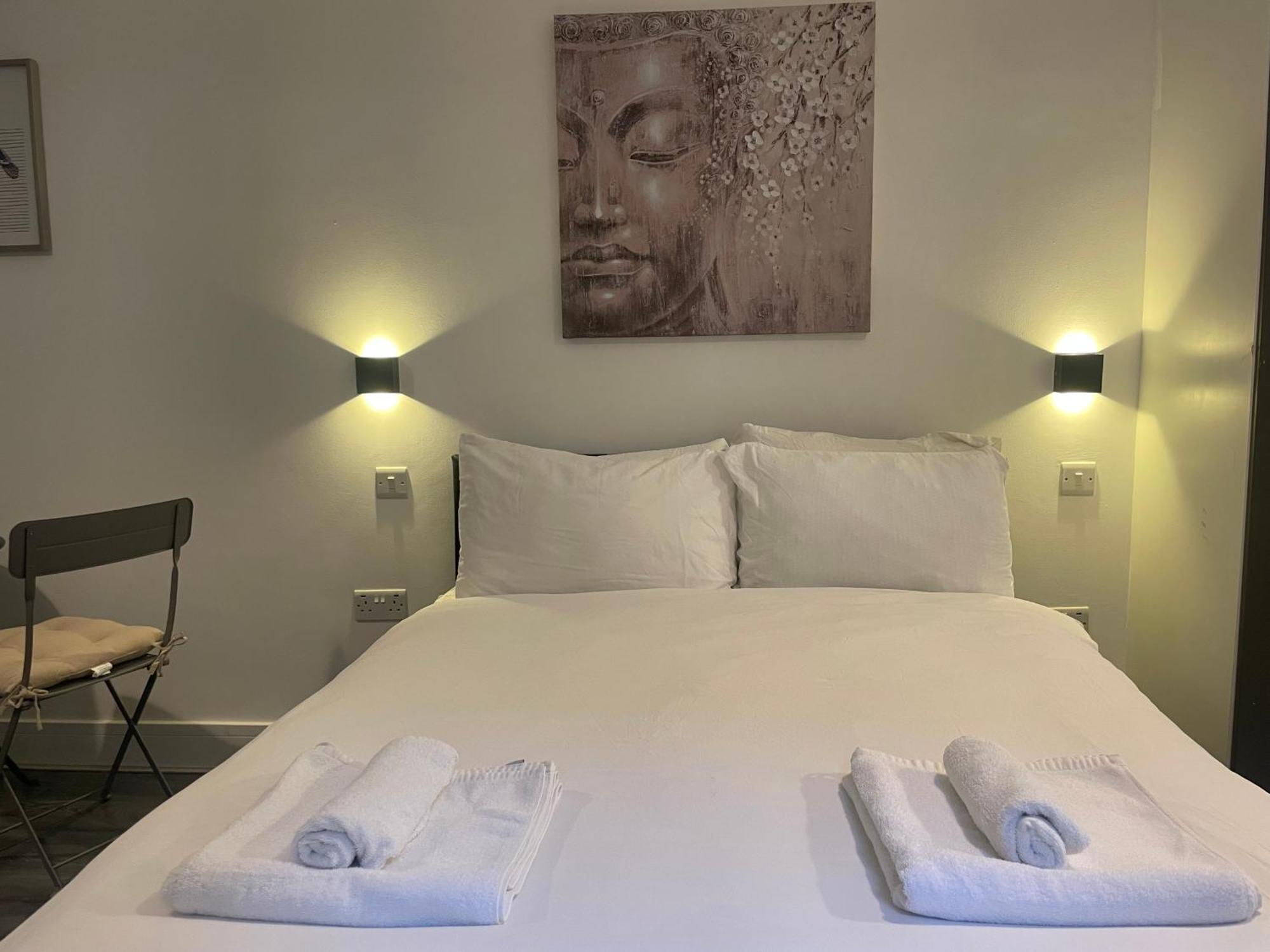 Amazing Studios 4 - East London Apartment London